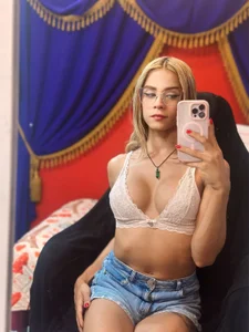 the most beautiful de Angel_Dust420  3 Imagens