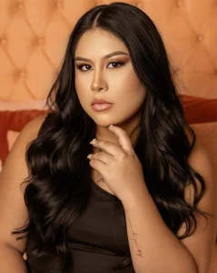 Mia_Carters Public Kuva 3