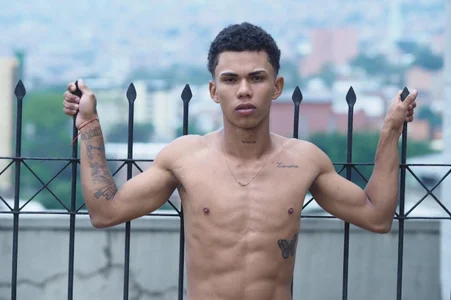 scarce_candy69: LATIN ( 2 фото)