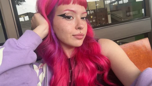 NinaKitty_ Public Foto