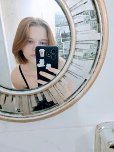 halllooooo od RottedDam  4 snímek