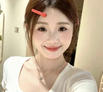 Public de xiaoyu-5566  2 photos