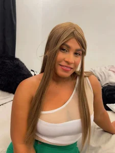 Luciana_Dirty_Nasty Public Billede 7