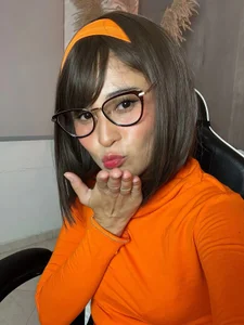 coco_hirunkitty Velma 🔥 Do you dare to uncover my mystery? 🧡 Bilde 4