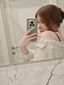 LakishaSolianiのVERY revealing underwear.の 8枚の写真