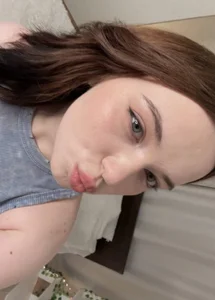 ThuBoppre u can kiss my glo... Pic