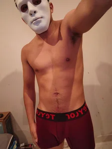 AlexTova Public Kuva 2