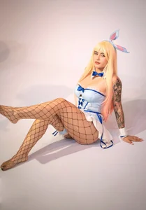 naoko_kirinoSWEET BUT NAUGHTY 💜💙 Bild