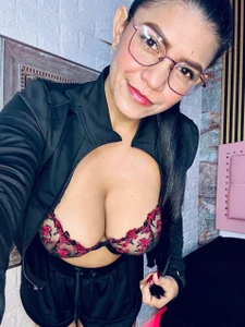 AishaCambell_ Public Kuva 7