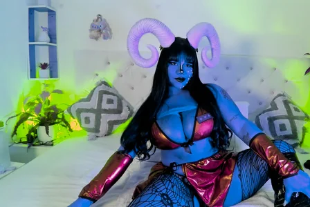 ava_malaikaaaの💙BEAUTIFUL OUTFIT💙の 4枚の写真