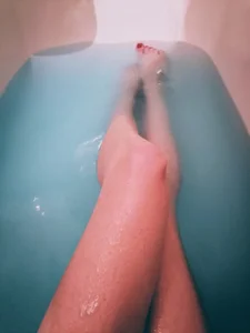 Sussie_Salmon Public Hình 4