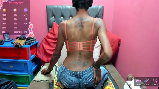 Temptressqeen Public Foto 3