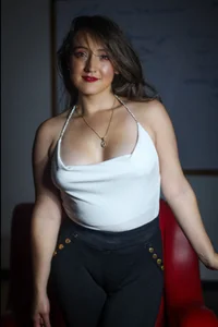 Emmaevanz: Public ( фото)