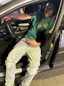 Public od ShakeShaq  3 snímek