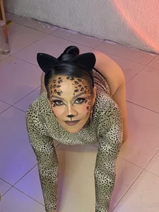 brandi_bae1 I saw a cute kitten✨💕 Immagine 