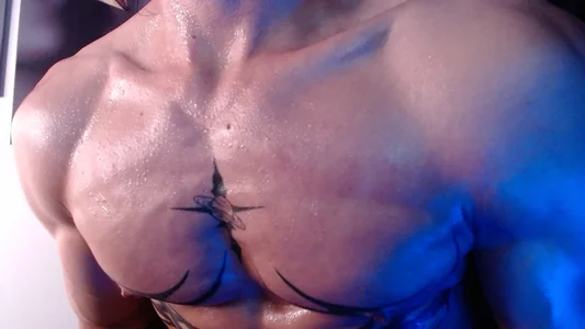 hot chest od AlbertBernal69  3 snímek