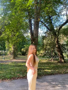 Mira_Blow Public Pic 4