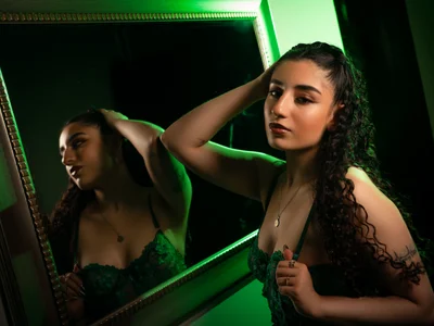 Your queen od Megan_Jonesss_  5 snímek