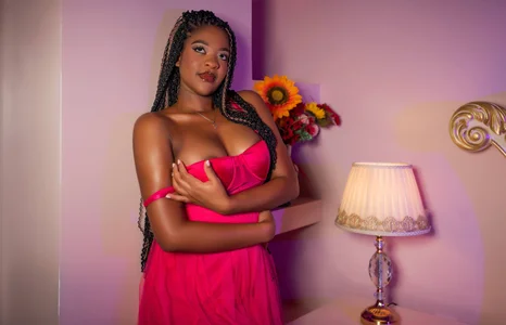 TaraLucky Public Bilde 2