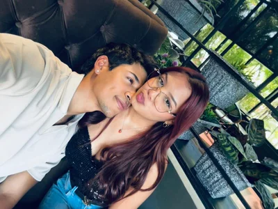 Ryan_and_Aria Ryan and Aria Pic 2