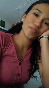 valeria18sexy Public Pic 3