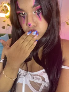 YOUR CLOWN 🔥 de kendalrose_cr  5 Imagens