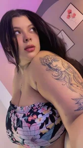 violeta_candyy_ Come hang out with me… I promise we’ll have a good time 😉 Pic 3
