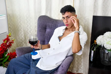 loving wine od AlanNaughty  3 snímek