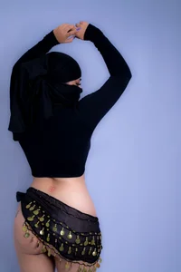 nashi_ra DANGEROUS WOMAN🔥. Immagine  4