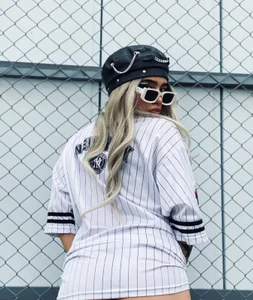 Anni_acker_b Public Immagine 