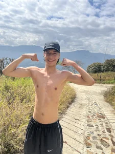 WALKING DAY!☀️🍃 de facebaby1  Imagens