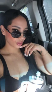 Dakota_diaz_ hey !! just it's me ❤🎁 Foto