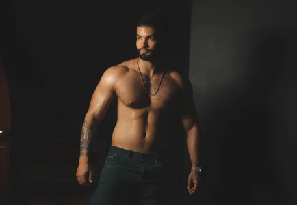 MarkHazzeのFirst picsの枚の写真