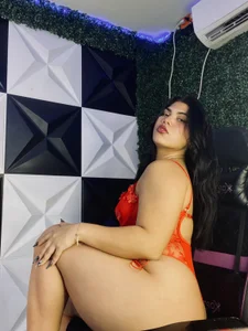 melany_rouse18 Red🔥 Pic 4