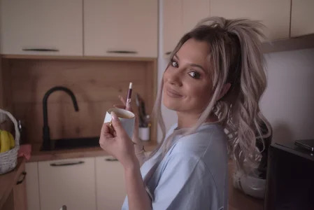 AriannaSins Kitchen Queen Pic 9