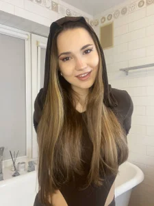 LeenaPuita kullanıcısının How are you doing looking at this outfit? albümü -  2 fotoğraf