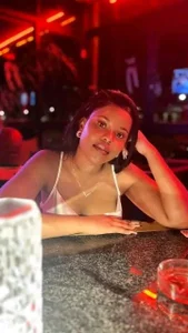 Queen27T Public Pic 3