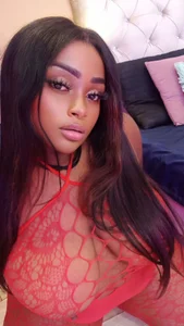 AdaBenneth Red Lust 🙊 Immagine  5