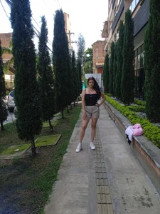 📸 Adventurous Style "Going out to collect landscapes and memories 🌍✨ #Travel #NewAdventure de ThaliaCross Foto