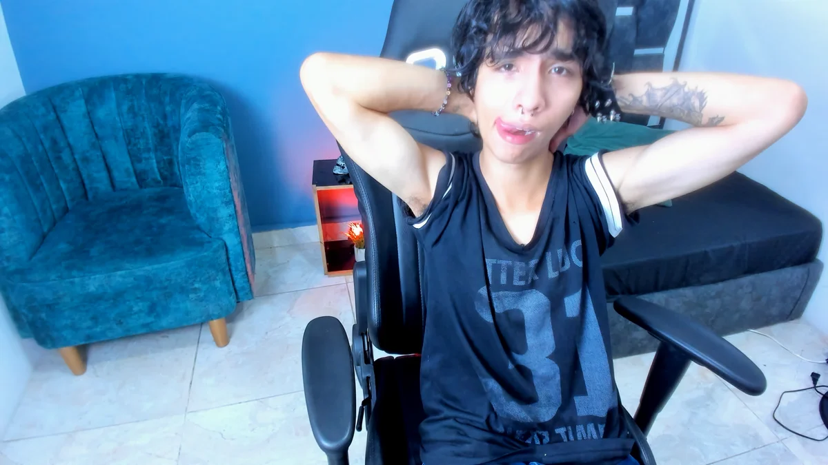 ภาพที่กำลังนิยมของ justin_twink20  4371
