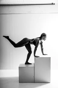 sowfit Sexy black and white Bilde