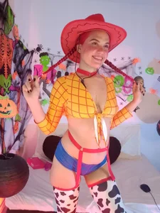 Carolinagarcia12345 🤠👻COWGIRL HALLOWEEN 🤠🎃  5. fénykép