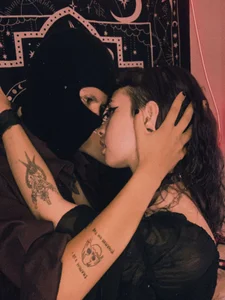 lovelockedlips Public Foto 4