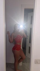 Public od CurvyBlondiee  snímek