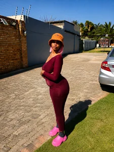 CurvyFaith0 Public 사진 6