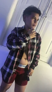 ALLISON TOMBOY od lesbian_Leslie_y_Alizon  snímek