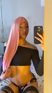 AndyBlake_ "Your moans will be my ovation tonight." รูป  2