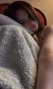ElizbethCarridine Public Pic 4