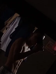 JHOS_20 FOLLOW ME GUYS Foto