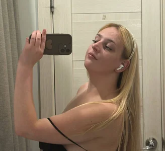 MollyTewes Public Bilde 5